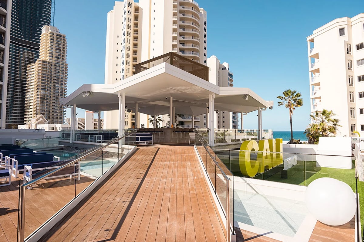 Cali-View-Deck-Restaurant-Bar2