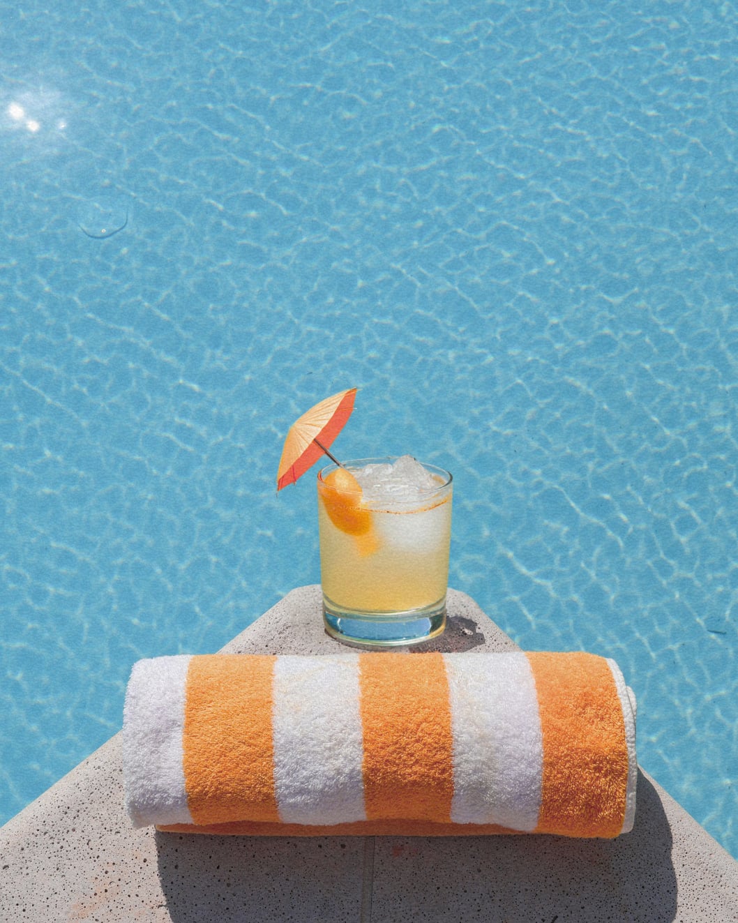 Pooside-Bar-Cali-Beach-Gold-Coast